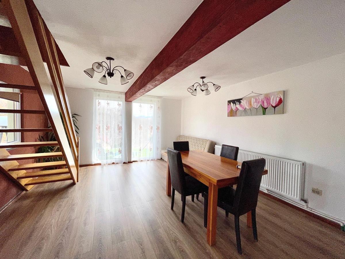 Villa 7 Brazi Poiana Mărului