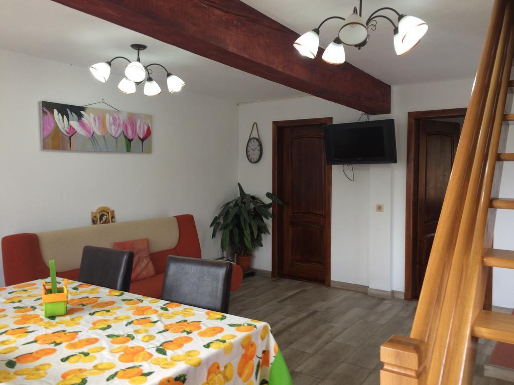 Villa 7 Brazi *